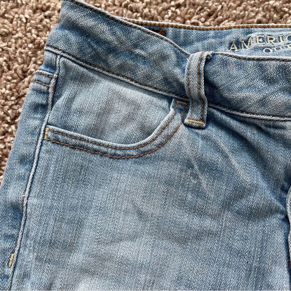 American Eagle Distressed Jegging Jeans - Picture 6 of 15